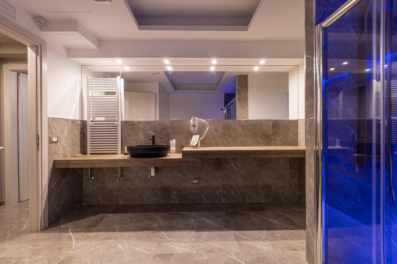 Maximum Exclusive Suite & Spa Palermo Dış mekan fotoğraf
